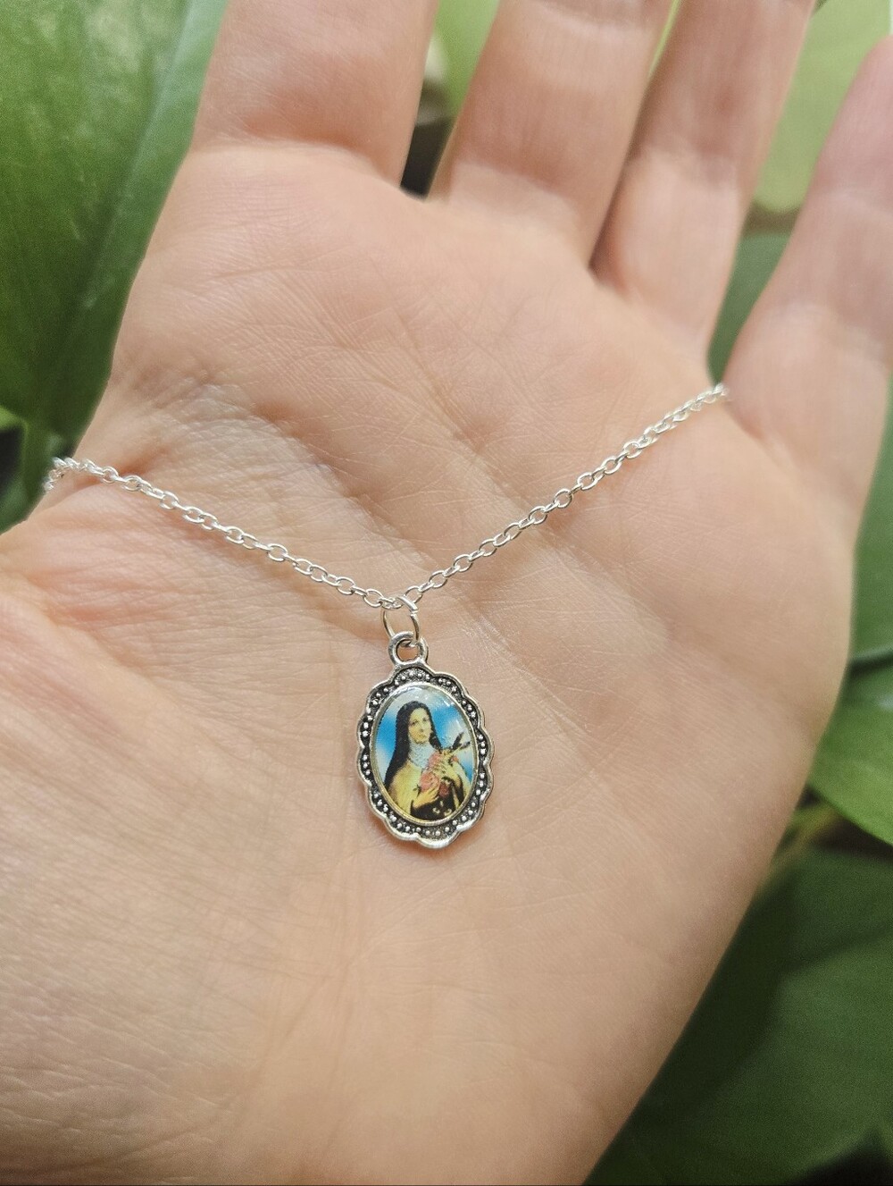 Vintage St. Thérèse of Lisieux Pendant Necklace – Little Flower Catholic Jewelry